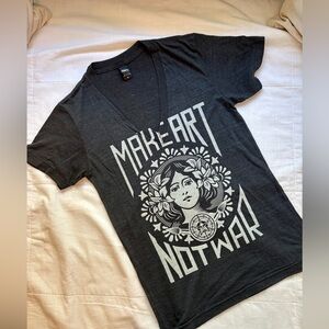 OBEY Make Art Not War Graphic V-Neck Tee shirt Top Charcoal Gray M Medium